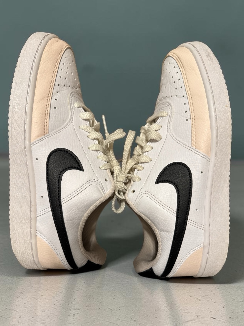 Nike Court Vision Low Women’s Sneakers White Black Blush Size 9